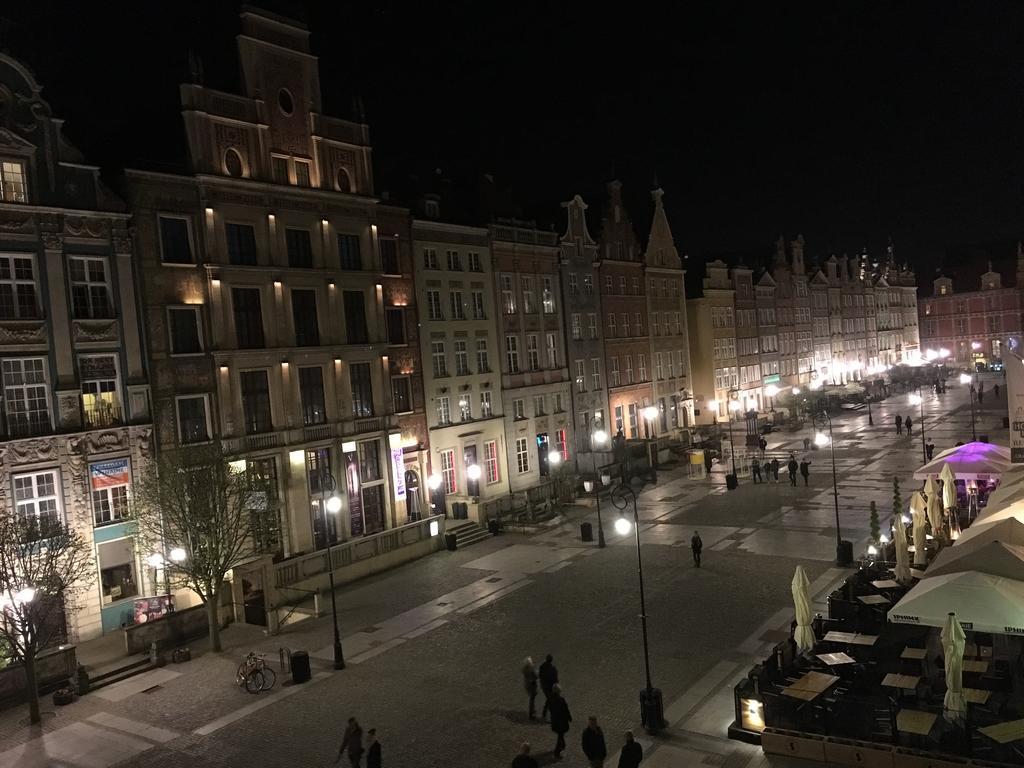 Apartamenty Dlugi Targ 格但斯克 外观 照片